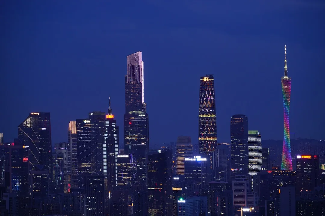 2025年软件开发技术趋势与河南本地化应用前景分析